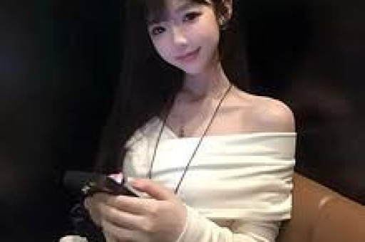 薛小婉回应骂任权前女友 网红圈的永恒剧本