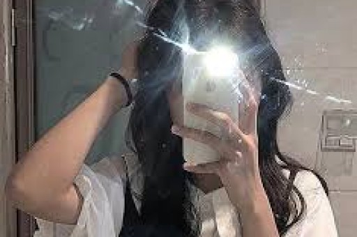 迪丽热巴《白日提灯》被骂惨自曝没剧本可接遭群嘲-第1张图片- 迪丽热巴《白日提灯》被骂惨自曝没剧本可接遭群嘲-第1张图片-